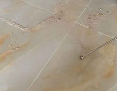 呈贡瓷砖空鼓维修公司分享粘合剂选择不当在瓷砖铺贴过程中可能导致以下问题
