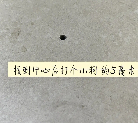 呈贡瓷砖空鼓维修公司专业解答在瓷砖铺贴过程中，如果砂料搅拌不均匀，将会带来以下问题